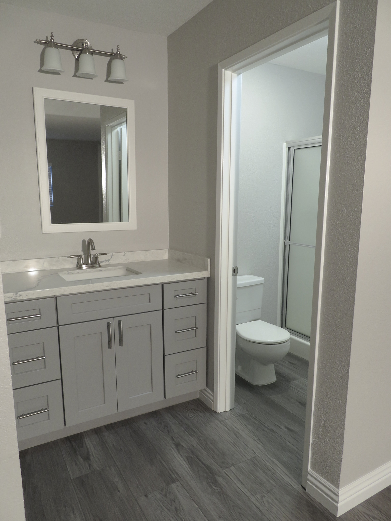 Master Bathroom - 7780 Parkway Dr