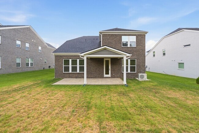 Building Photo - 1061 Sycamore Ests
