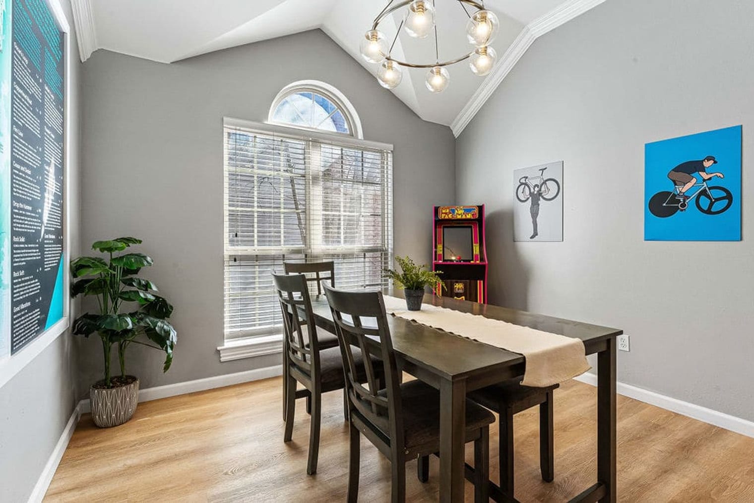 Building Photo - 410 Willington Ln