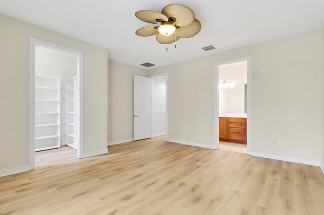 Building Photo - 3310 W Mallory Blvd