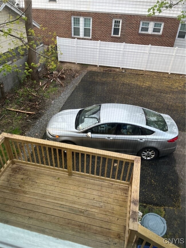 Building Photo - 2018 James St