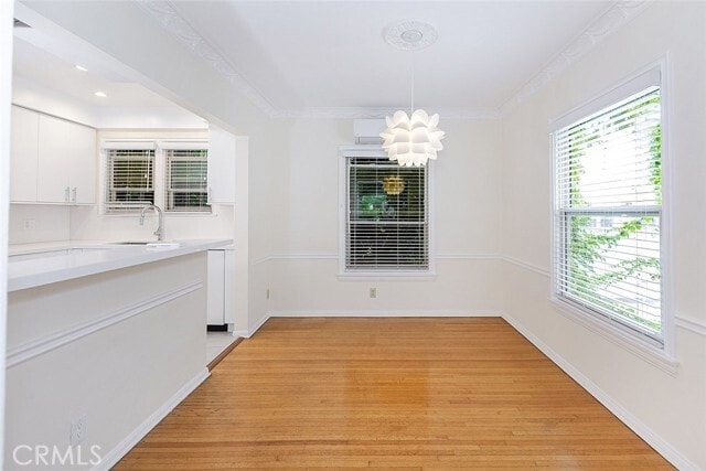 Building Photo - 5966 San Vicente Blvd