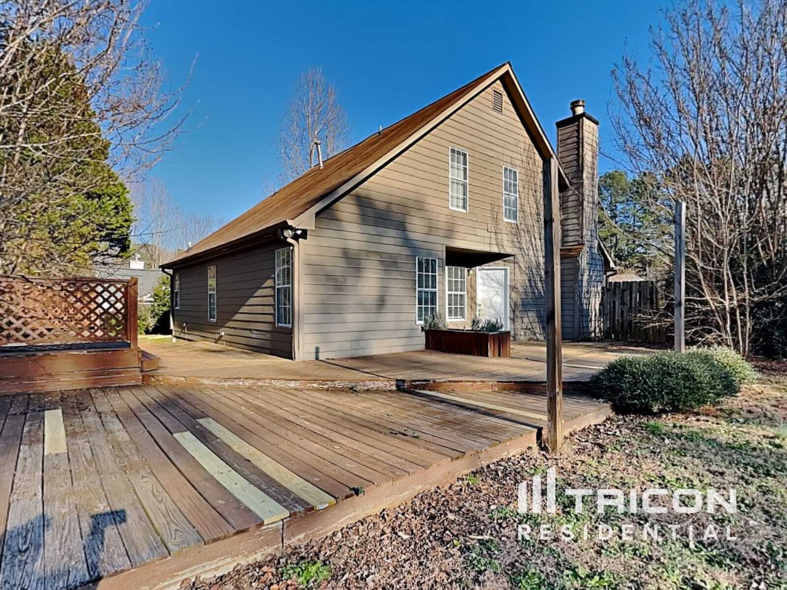 Building Photo - 1791 Killarney Dr SW