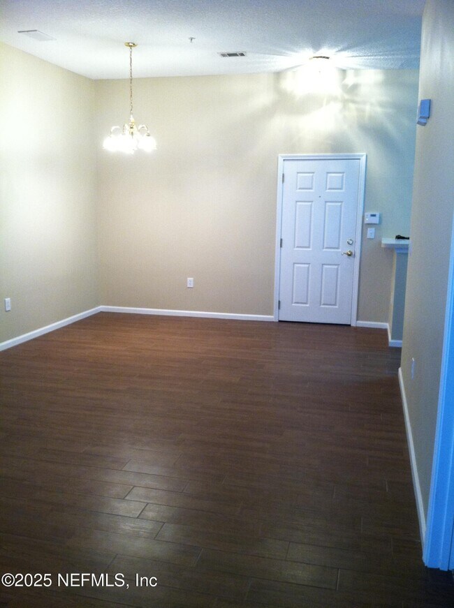 Building Photo - 9556 Armelle Way