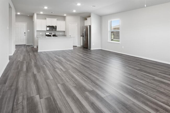 Building Photo - 2517 River Wy Dr