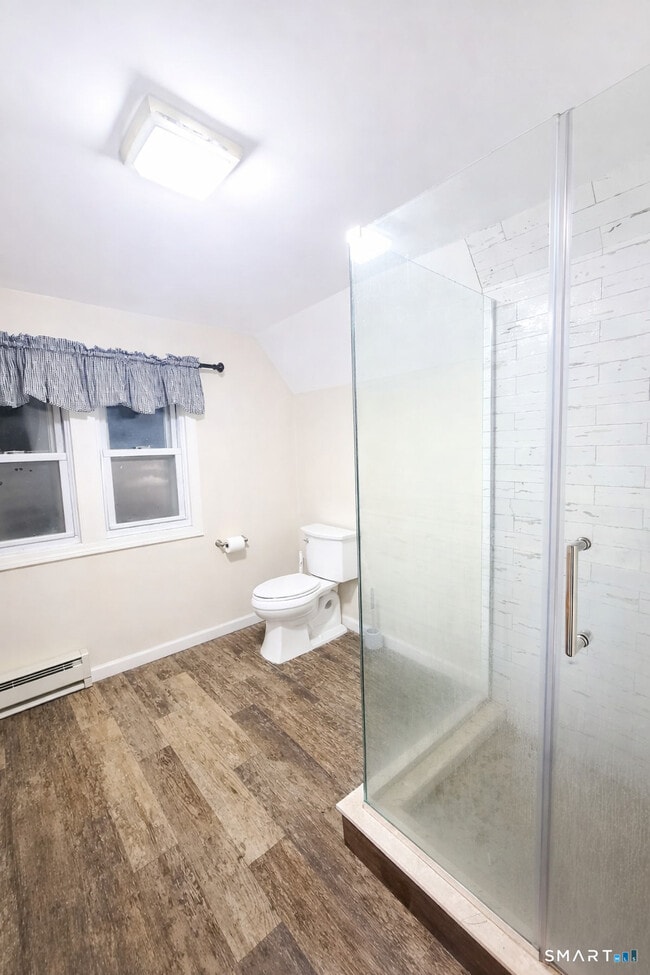 Building Photo - 33 Fair St