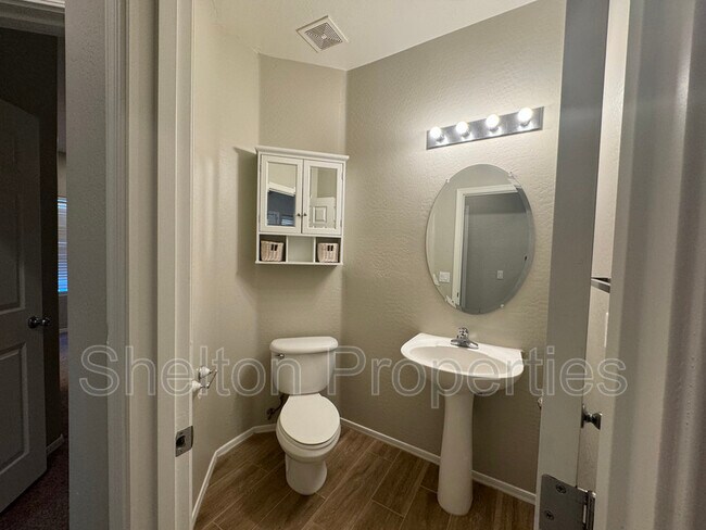 Building Photo - 23769 W La Canada Blvd