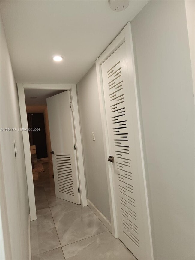 Building Photo - 1075 92nd St