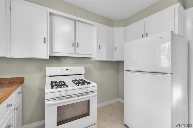 Building Photo - 69 W Northrup Pl