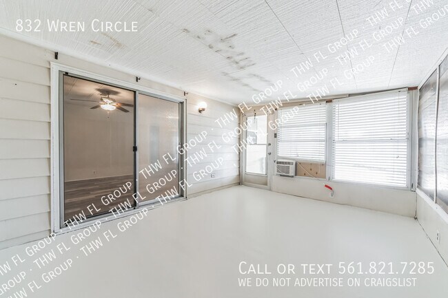 Building Photo - 832 Wren Cir