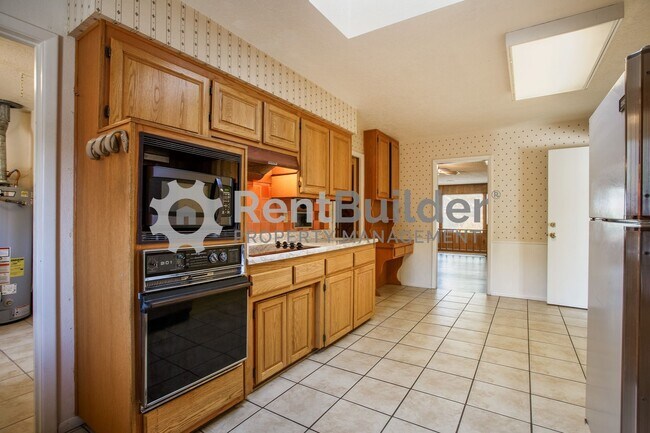 Building Photo - !!CALL US TODAY AT (505) 808-6467 TO SCHED...