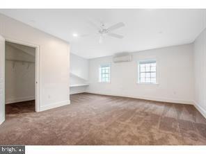 Building Photo - 8 N New St
