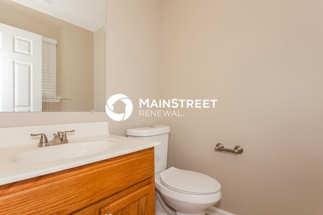 Building Photo - 4 Bedroom Pet-Friendly Home in Mount Holly...