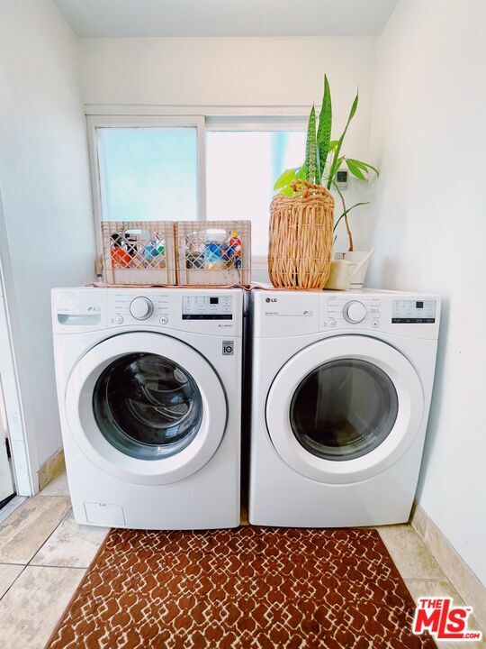 Building Photo - 459 N Bandini St