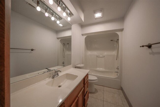 Building Photo - 31 Palmetto Pl