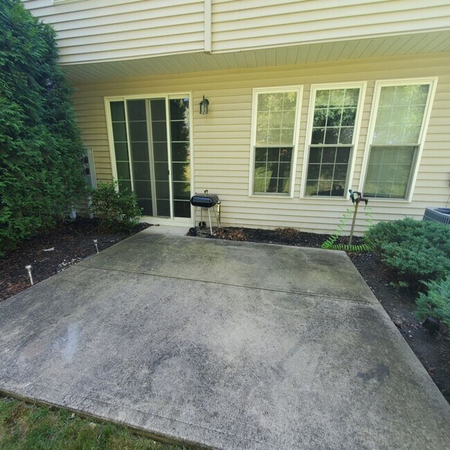 Building Photo - 2643 Wyndgate Ct