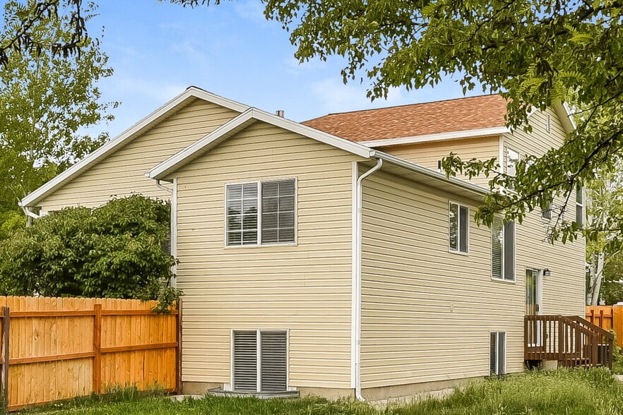 Building Photo - 4492 Ripple Dr