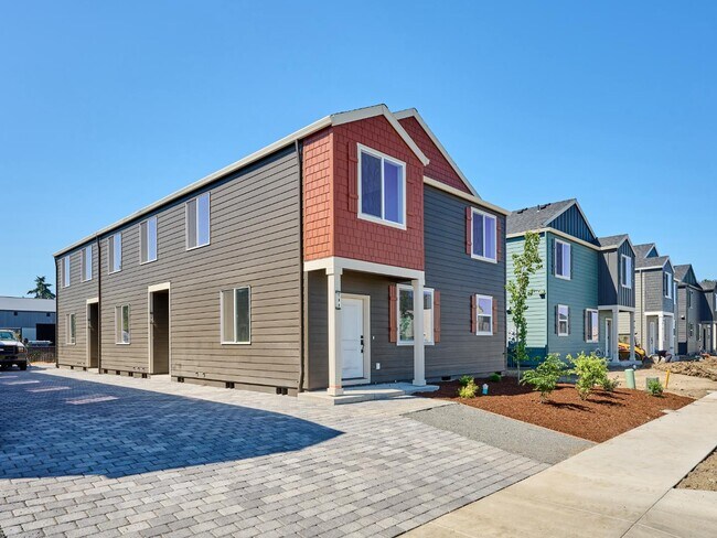 Building Photo - 180 28th Ave SE