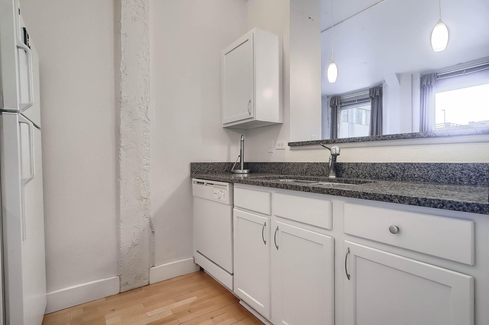 Building Photo - 444 17th St