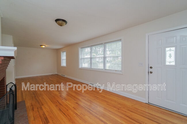 Building Photo - 120 Grove Rd