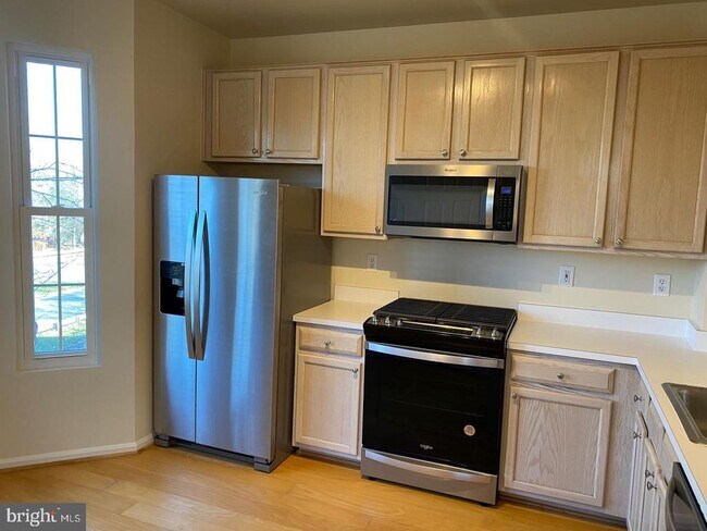Building Photo - 20445 Chesapeake Square