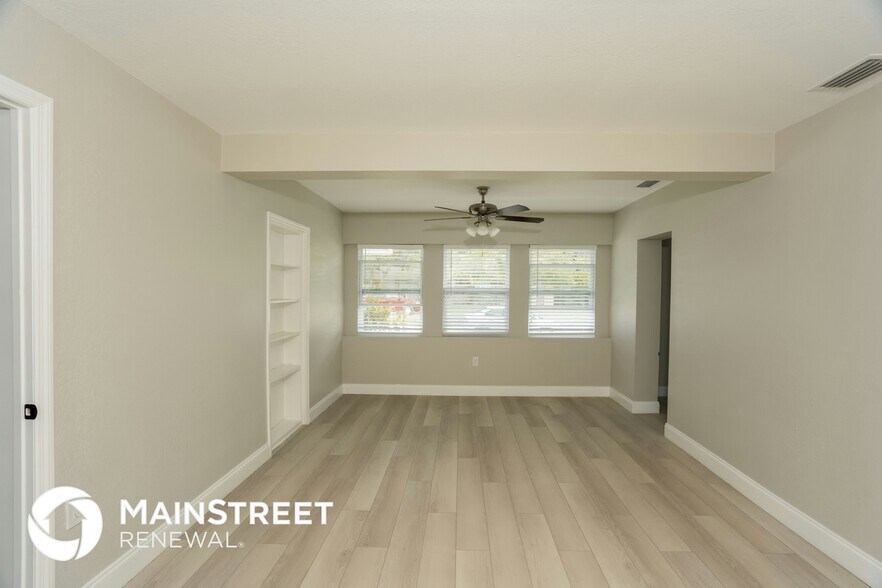 Building Photo - 1310 30th St W