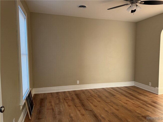 Building Photo - 336 Germania St