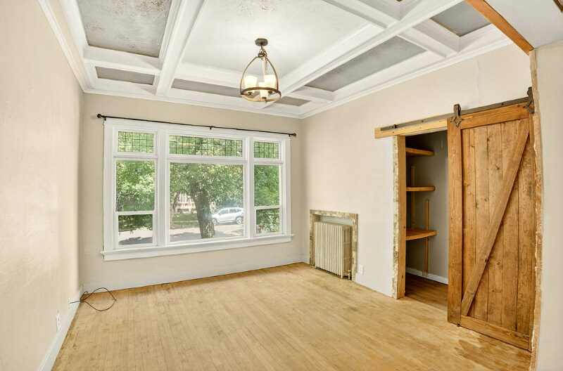 Building Photo - 605 S 7th Ave
