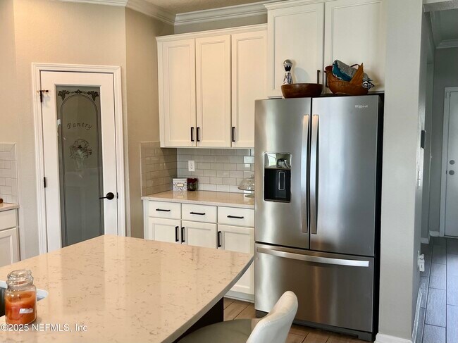 Building Photo - 11498 Red Koi Dr