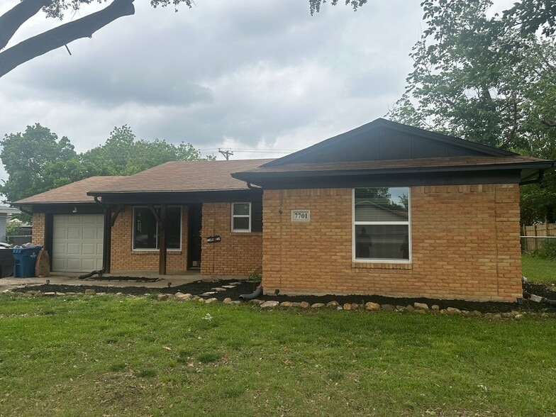 Primary Photo - 7701 Janetta Dr