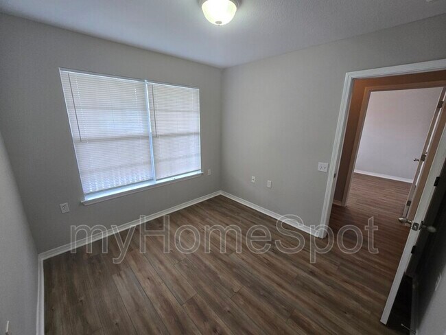 Building Photo - 3115 Flintlock Dr