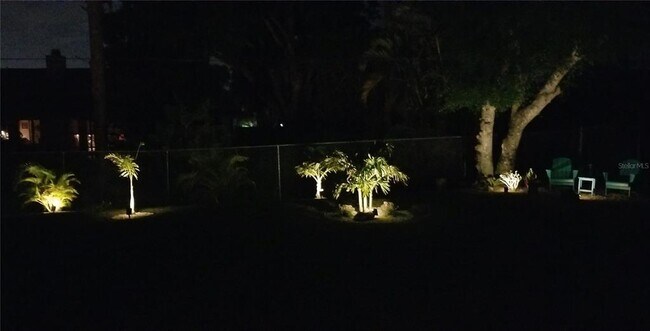 Building Photo - 22497 Glen Ave