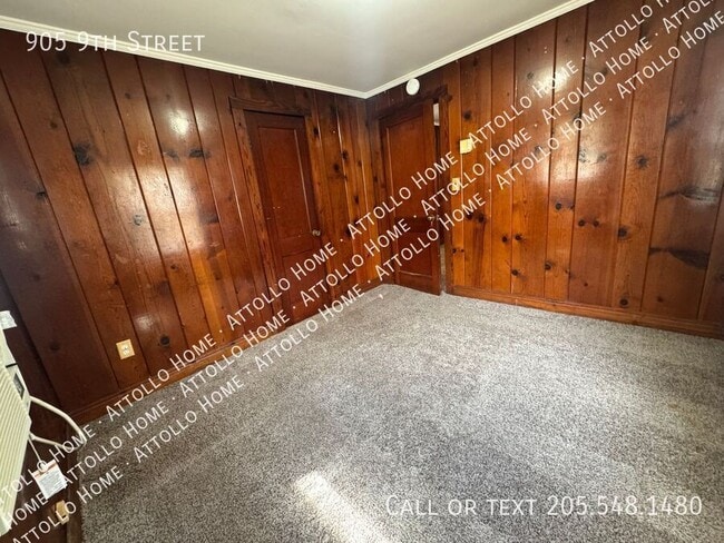 Building Photo - 905 9th St