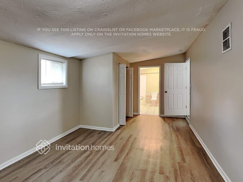 Building Photo - 3821 27th Pkwy