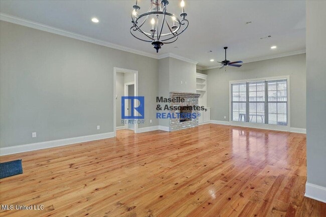 Building Photo - 4 Bed/3 Bath Home in Clinton in Copper Creek