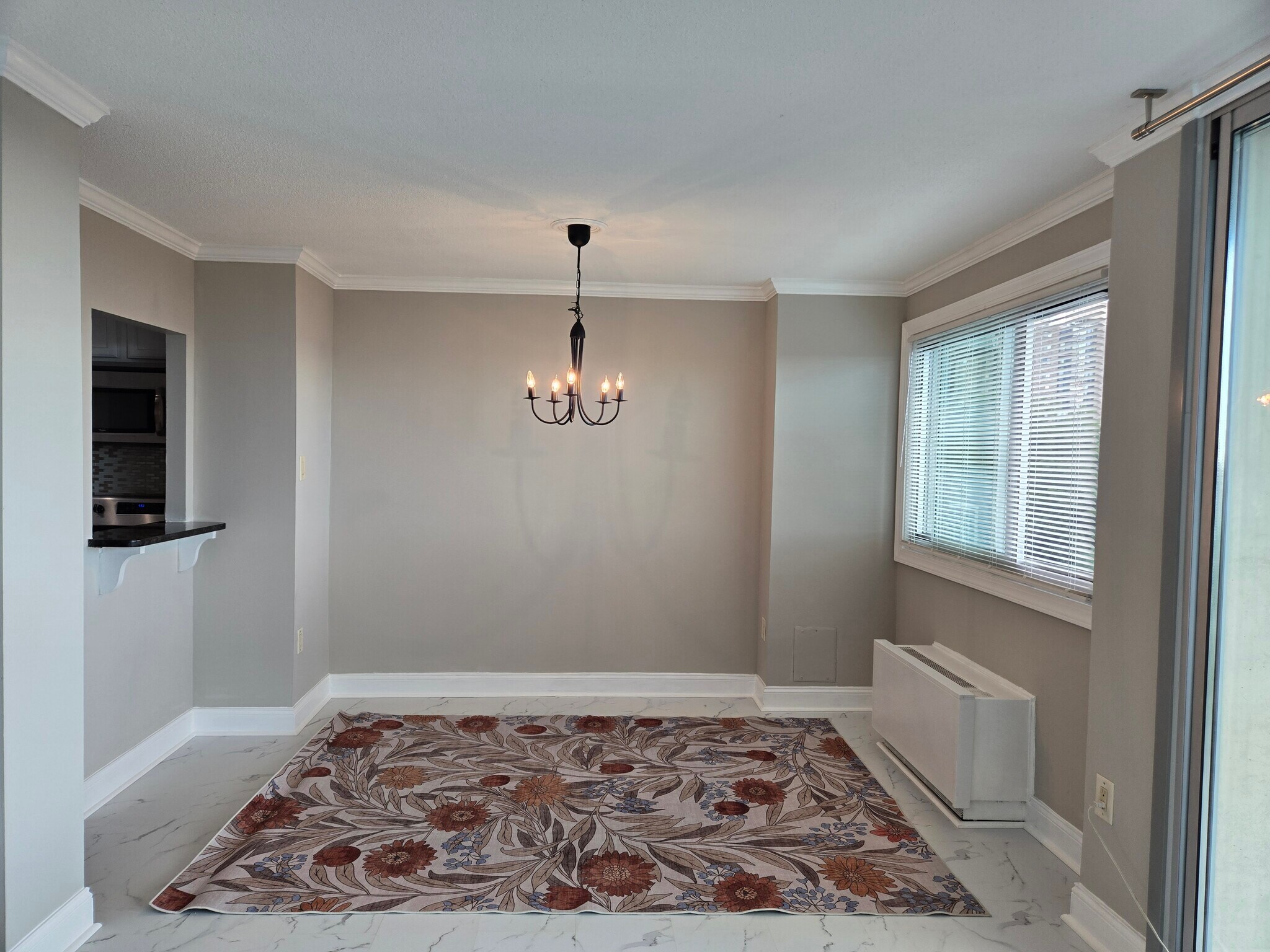 Dinning Room - 2059 Huntington Ave