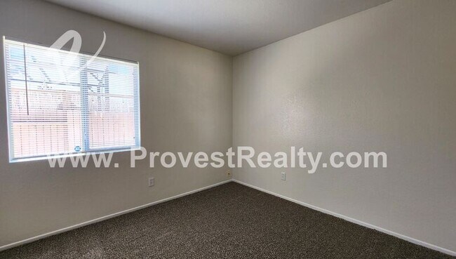 Building Photo - 14471 Queen Valley Rd