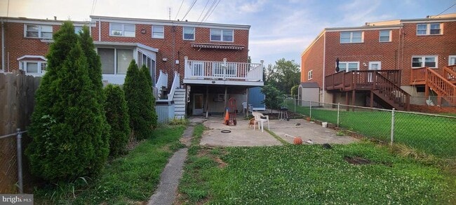 Building Photo - 1011 Regina Dr