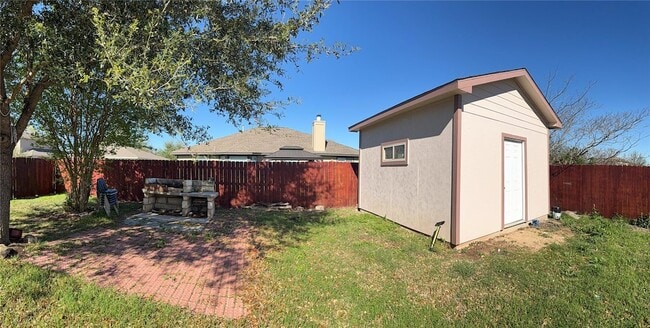 Building Photo - 5005 Daymon Ct