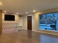 Building Photo - 530 Hermitage Dr