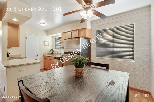 Building Photo - 10th Street Condo 1 Bed 1 Bath - Easy Walk or Quick Bike to University of Arizona