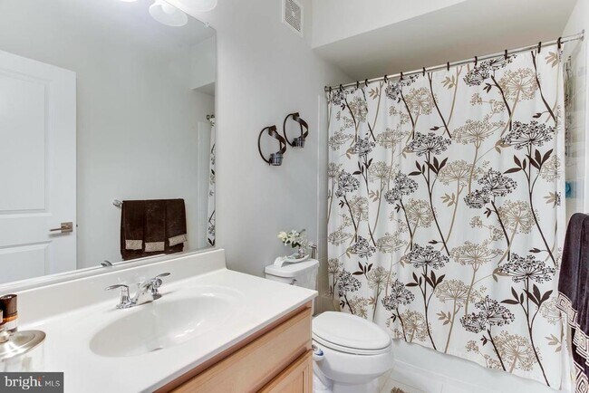 Building Photo - 43048 Vernon Ridge Terrace