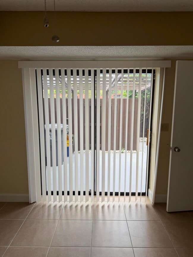 Building Photo - 8461 Boca Rio Dr