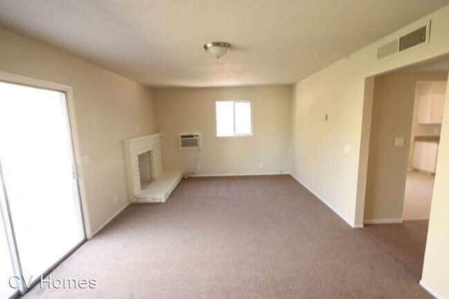 Building Photo - 3 br, 2 bath House - 4733 E. Orleans Ave.