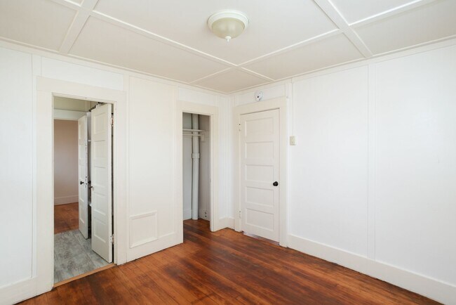 Building Photo - Charming 3 bedroom 1 bath home!