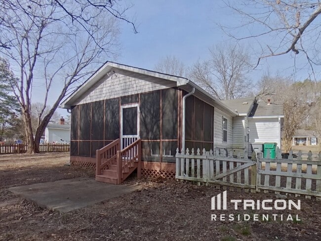 Building Photo - 8717 Timbercrest Cir