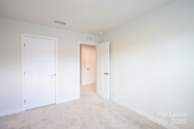Building Photo - 154 Jameson Pk Dr