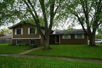 Building Photo - 2031 Belmont Ct