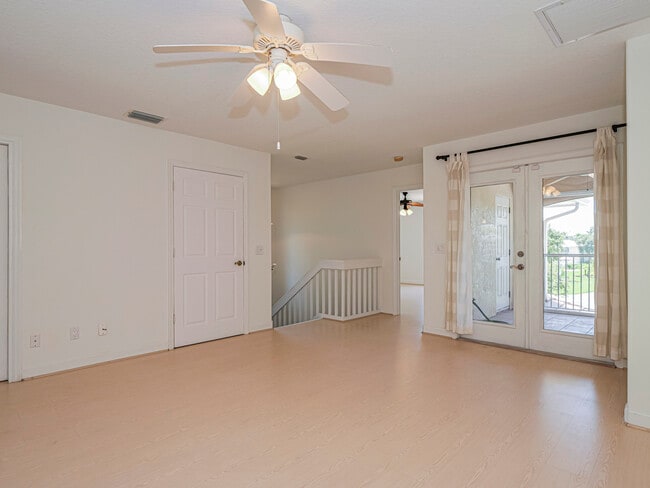 Building Photo - 915 Bahia Mar Rd