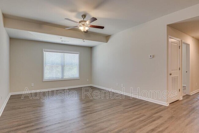 Building Photo - 2506 Otter Run